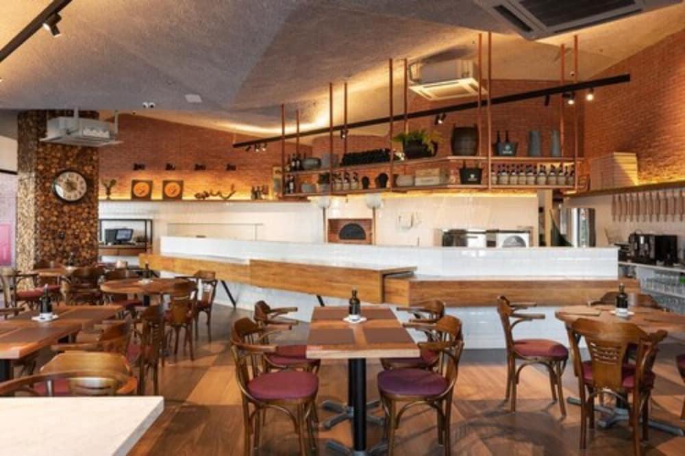 Ibis Vitoria Praia Do Canto 외부 사진