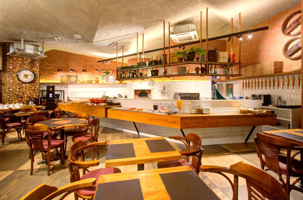 Ibis Vitoria Praia Do Canto 외부 사진